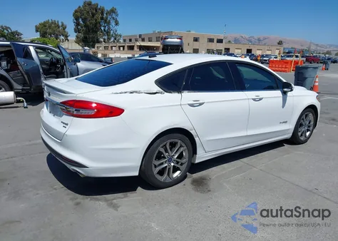 2017 Ford Fusion Hybrid Se z USA, uszkodzony, nr VIN 3FA6P0LUXHR278572